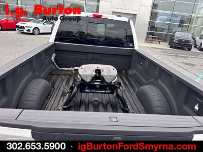2022 Ford F-350SD Lariat