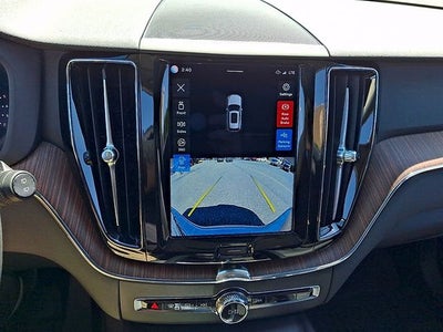 2023 Volvo XC60 B5 Plus Dark Theme