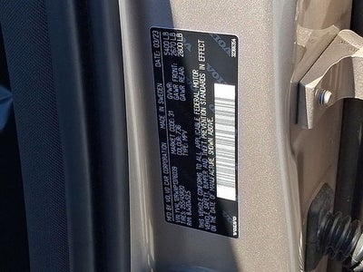 2023 Volvo XC60 B5 Plus Dark Theme