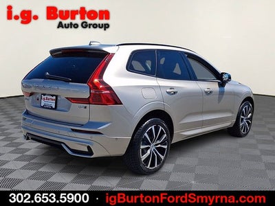 2023 Volvo XC60 B5 Plus Dark Theme